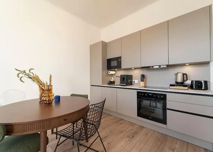 Apartamento Josef's I Premium I Schloss Schoenbrunn I 01 Viena